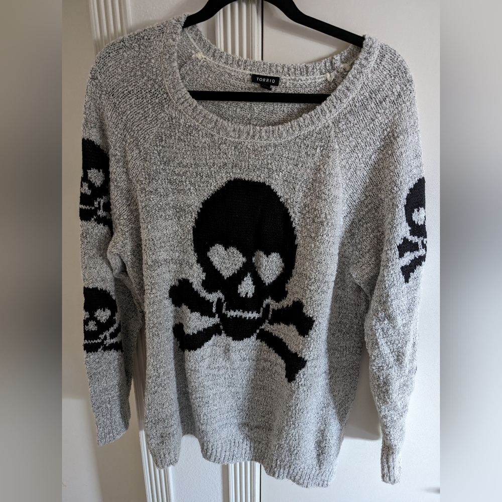 Torrid Skull 💀 Sweater